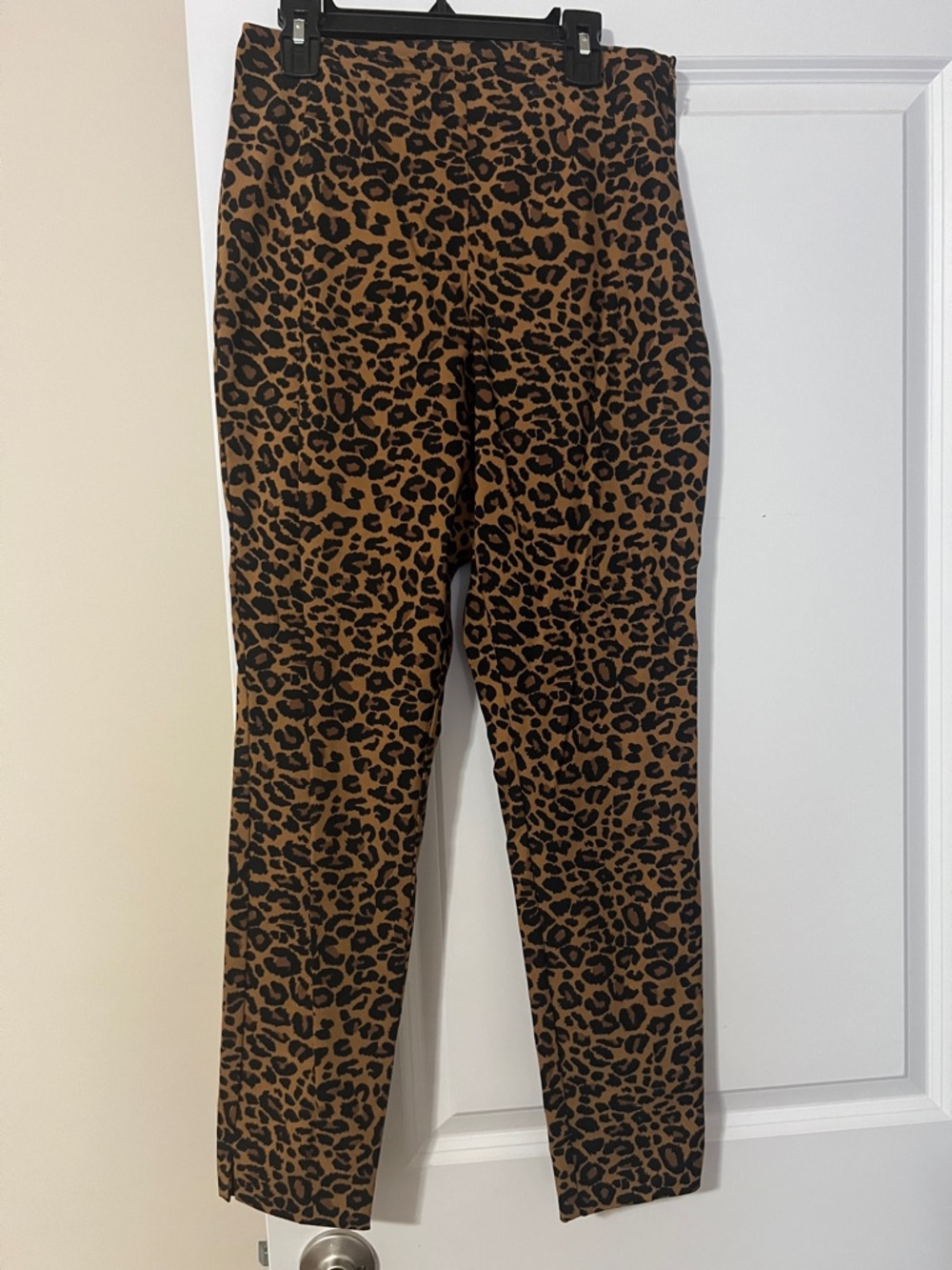 Time and Tru Brown and Black Leopard Print Cropped Pants
